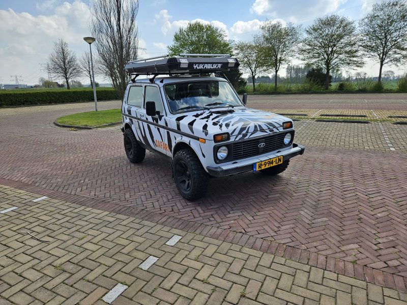 Lada Niva 4x4 safari edition