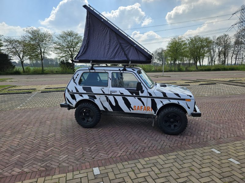 Lada Niva 4x4 safari edition